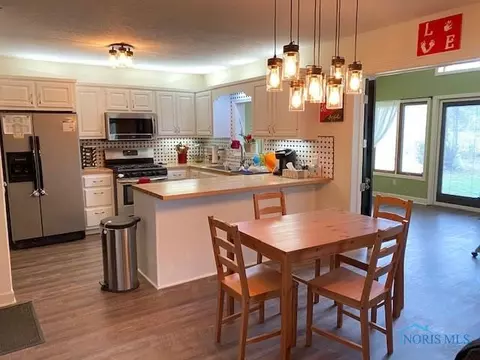 209 Scott Dr, Bryan, OH 43506 photo 6