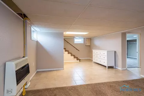407 E Union St, Walbridge, OH 43465 photo 30
