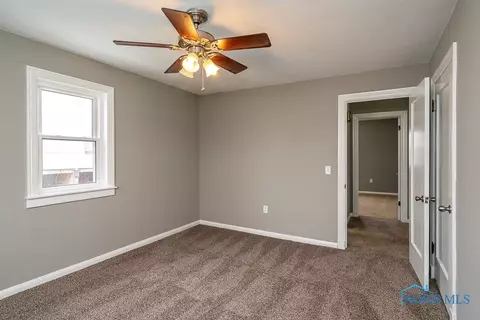 407 E Union St, Walbridge, OH 43465 photo 20