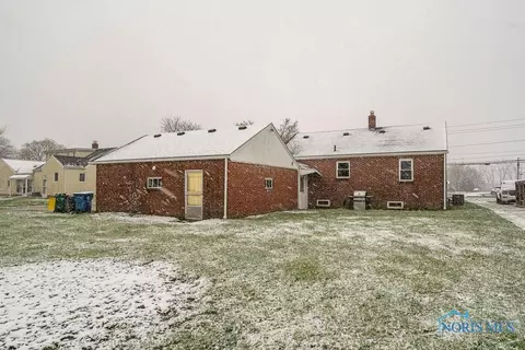 407 E Union St, Walbridge, OH 43465 photo 42