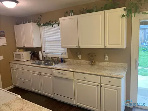 204 Taylor Dr, West Unity, OH 43570 photo 13