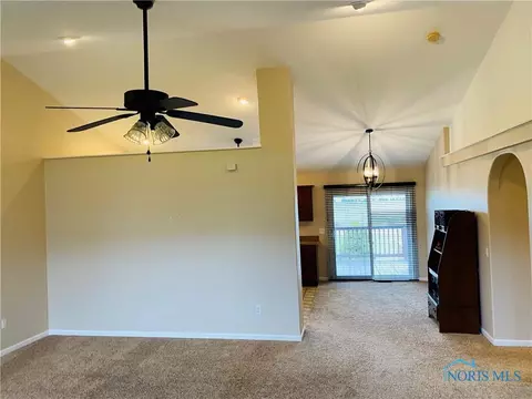 6722 Alexander Dr, Walbridge, OH 43465 photo 12