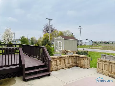6722 Alexander Dr, Walbridge, OH 43465 photo 22