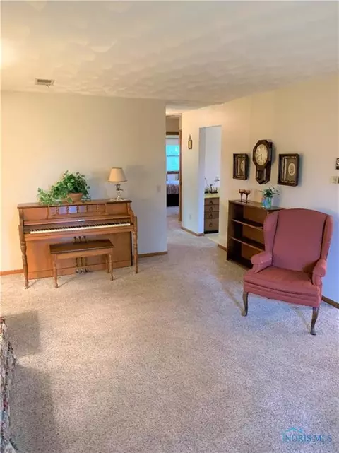 491 Glenhaven Rd, Upper Sandusky, OH 43351 photo 3