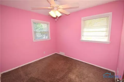 1013 Scribner St, Maumee, OH 43537 photo 6