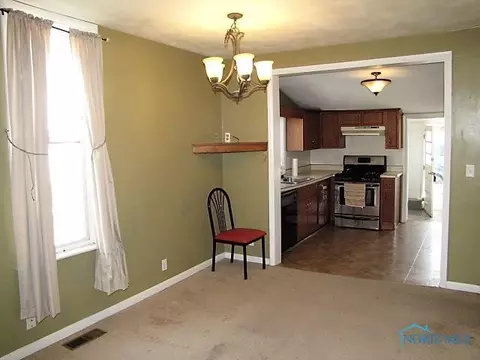 205 Monroe Ave, Findlay, OH 45840 photo 3