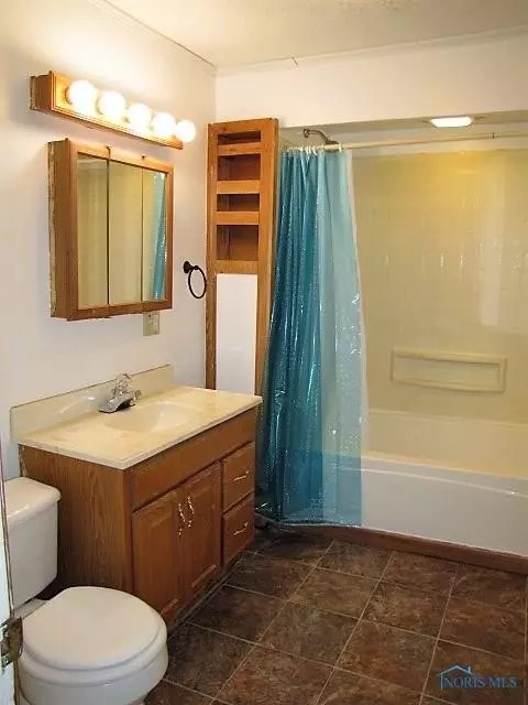 205 Monroe Ave, Findlay, OH 45840 photo 10