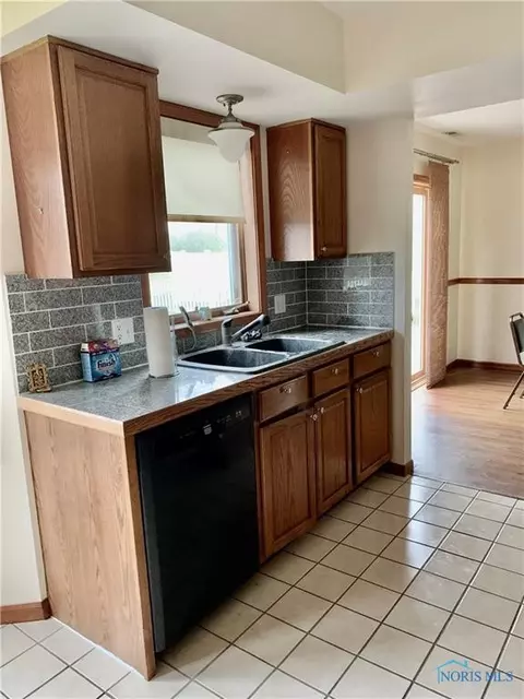 107 Jordan Dr, Bryan, OH 43506 photo 9