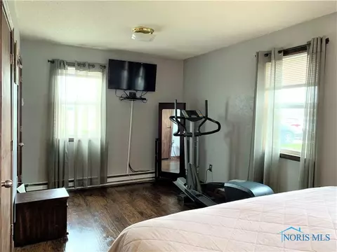 1435 E Bowling Green Rd, Bradner, OH 43406 photo 15