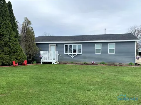 1435 E Bowling Green Rd, Bradner, OH 43406 photo 2