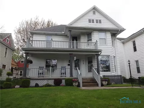 229 E Oak St, Wauseon, OH 43567 photo 1