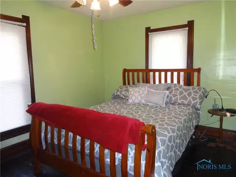 229 E Oak St, Wauseon, OH 43567 photo 23