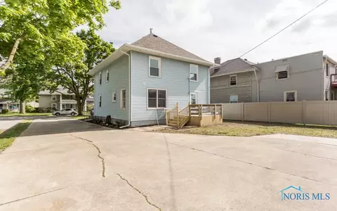 219 E Dudley St, Maumee, OH 43537 photo 39