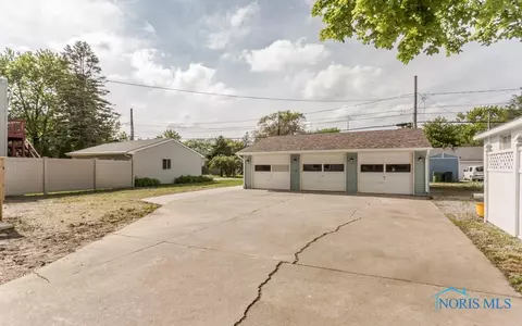 219 E Dudley St, Maumee, OH 43537 photo 38