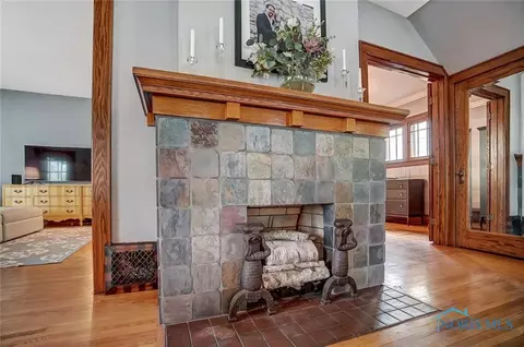 302 E Hardin St, Findlay, OH 45840 photo 9