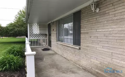 703 Walnut St, Archbold, OH 43502 photo 5