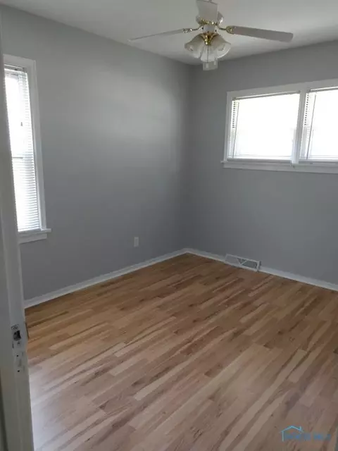4015 Chipplegate Rd, Toledo, OH 43614 photo 7
