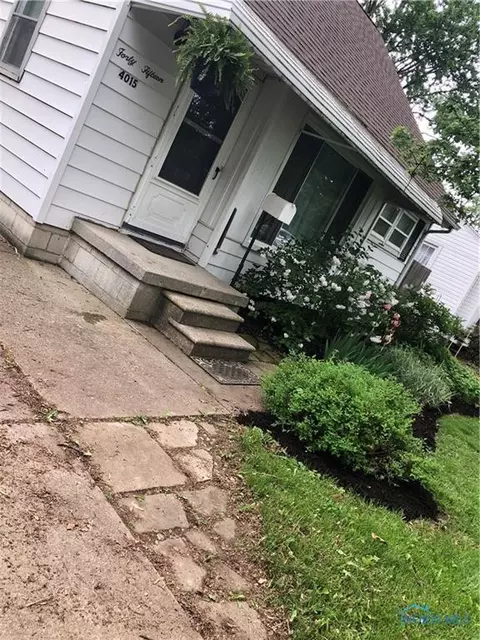 4015 Chipplegate Rd, Toledo, OH 43614 photo 4