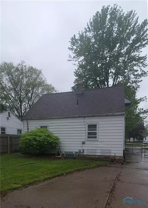 4015 Chipplegate Rd, Toledo, OH 43614 photo 25