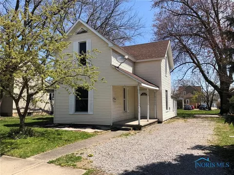 315 S Walnut St, Bryan, OH 43506 photo 1