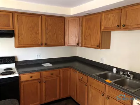 315 S Walnut St, Bryan, OH 43506 photo 7