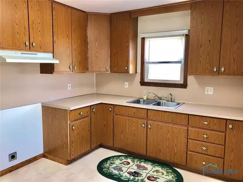 9350 Jerusalem Rd, Curtice, OH 43412 photo 3