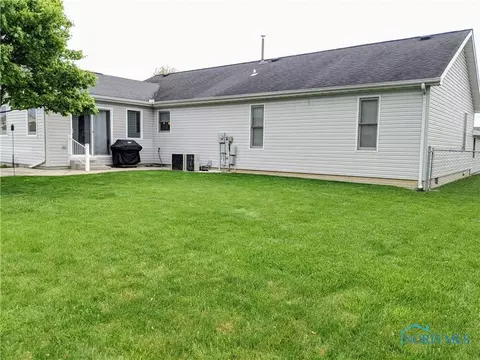 162 Union Place Dr, Bryan, OH 43506 photo 5