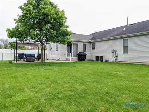 162 Union Place Dr, Bryan, OH 43506 photo 6