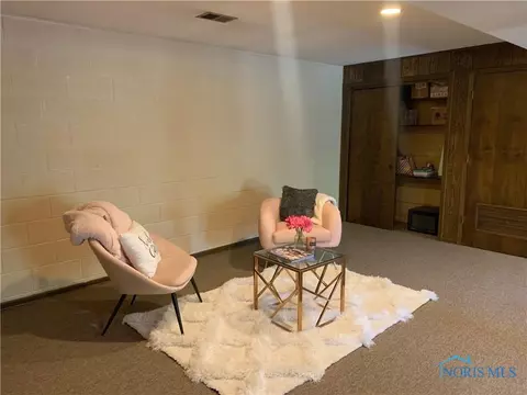 2020 Circle Dr, Toledo, OH 43607 photo 25