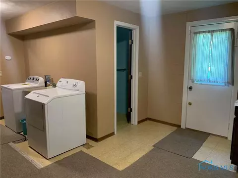 2020 Circle Dr, Toledo, OH 43607 photo 28