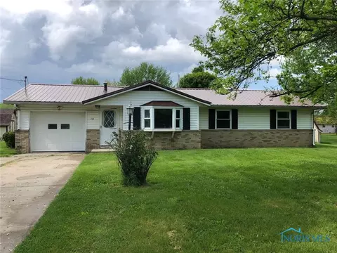 711 E North St, West Unity, OH 43570 photo 1
