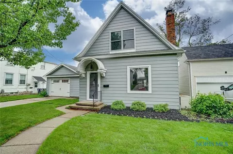 124 E Harrison St, Maumee, OH 43537 photo 1