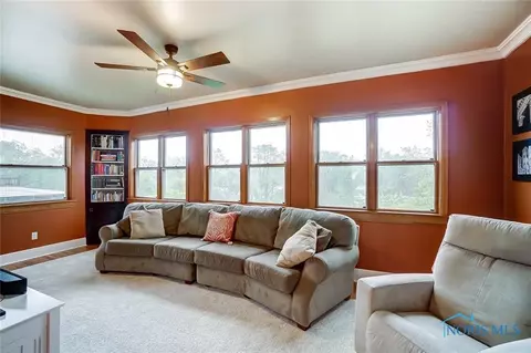 124 E Harrison St, Maumee, OH 43537 photo 16