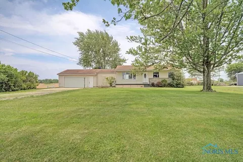 6787 Walbridge Rd, Walbridge, OH 43465 photo 1