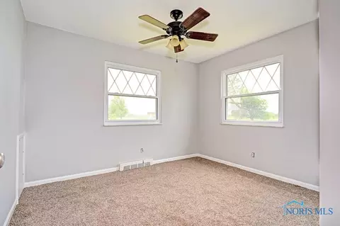 6787 Walbridge Rd, Walbridge, OH 43465 photo 6