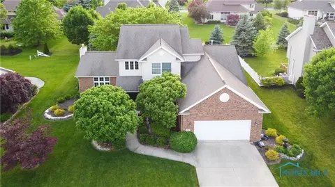 736 Timberview Dr, Findlay, OH 45840 photo 2