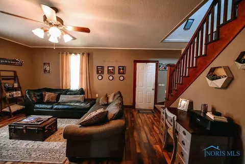 287 E Main St, Mccomb, OH 45858 photo 5