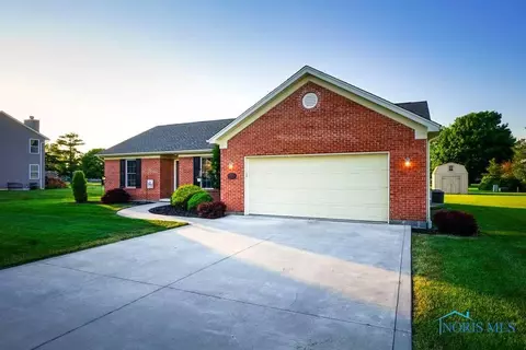 512 Clint Dr, Ada, OH 45810 photo 3