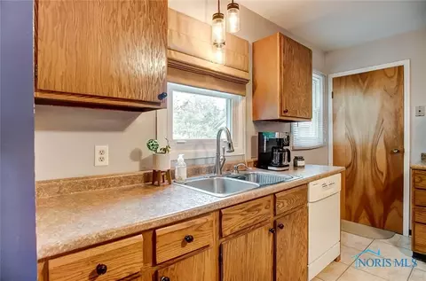 2324 Springmill Rd, Findlay, OH 45840 photo 8