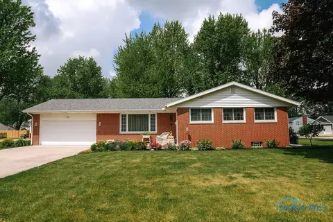 315 Ackerly St, Mccomb, OH 45858 photo 2