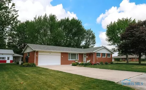 315 Ackerly St, Mccomb, OH 45858 photo 4