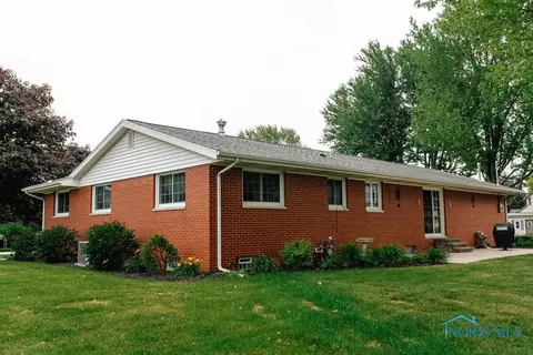 315 Ackerly St, Mccomb, OH 45858 photo 5