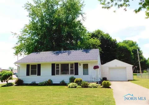 210 S Cedar St, West Unity, OH 43570 photo 1