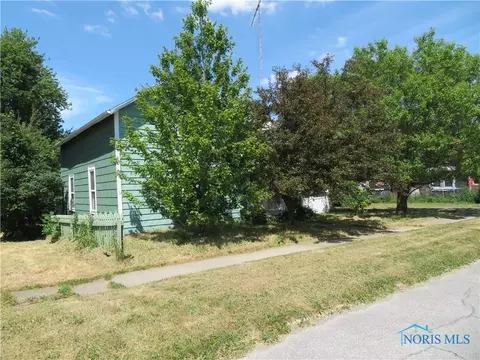 206 Main St, Leipsic, OH 45856 photo 1