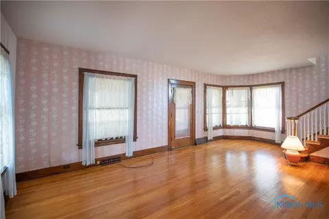 3920 Drexel Dr, Toledo, OH 43612 photo 3