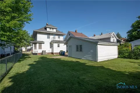 3920 Drexel Dr, Toledo, OH 43612 photo 32