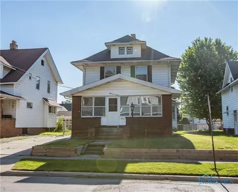 3920 Drexel Dr, Toledo, OH 43612 photo 1