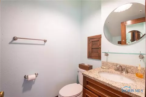 3920 Drexel Dr, Toledo, OH 43612 photo 14