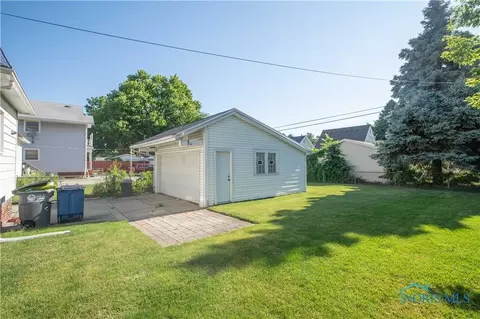 3920 Drexel Dr, Toledo, OH 43612 photo 34
