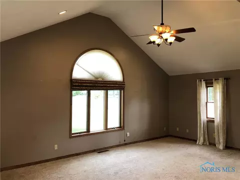 406 E Church St, West Unity, OH 43570 photo 8